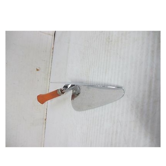 Vintage butterscotch Bakelite pie desert server angle spatula - Picture 4 of 10